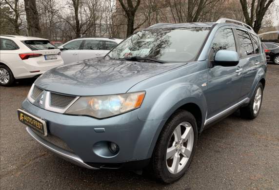 Mitsubishi - Outlander