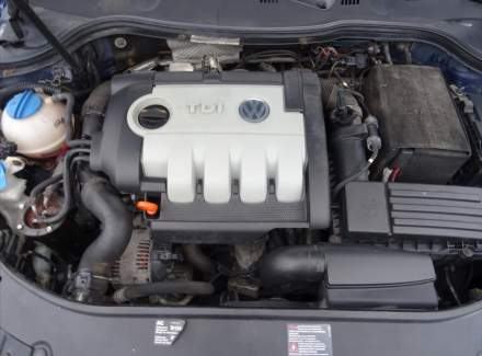 Volkswagen - Passat
