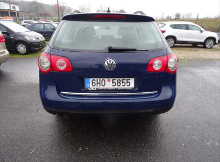 Volkswagen - Passat