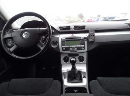 Volkswagen - Passat