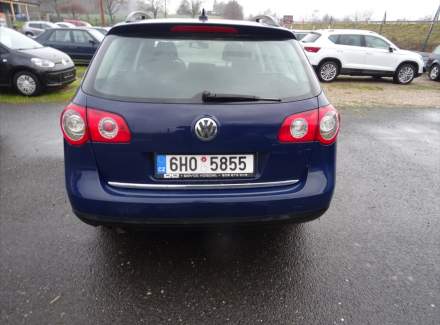 Volkswagen - Passat
