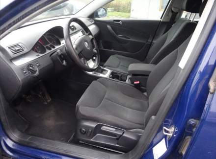 Volkswagen - Passat