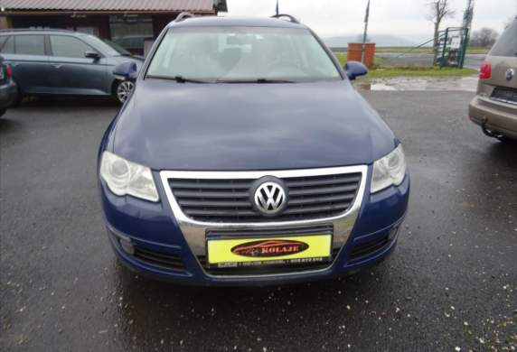 Volkswagen - Passat
