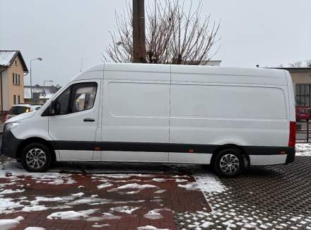Mercedes-Benz - Sprinter