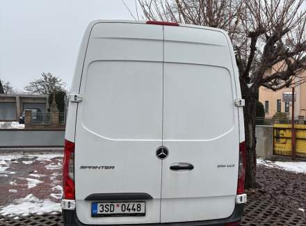 Mercedes-Benz - Sprinter
