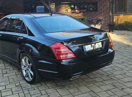 Mercedes-Benz - S-class