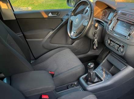 Volkswagen - Tiguan