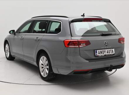 Volkswagen - Passat