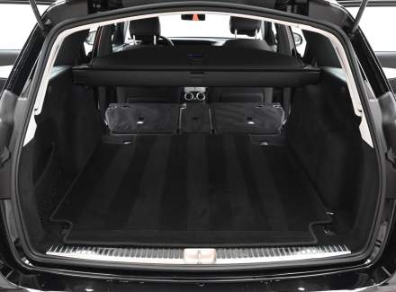 Mercedes-Benz - E-class