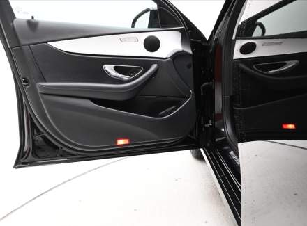 Mercedes-Benz - E-class