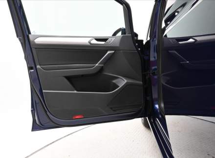 Volkswagen - Touran