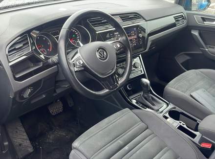 Volkswagen - Touran