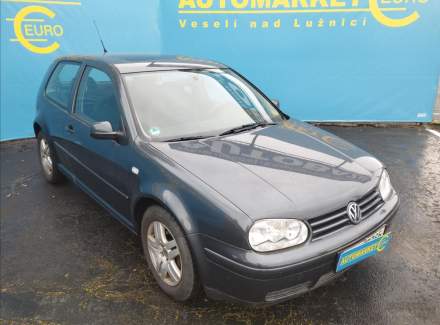 Volkswagen - Golf