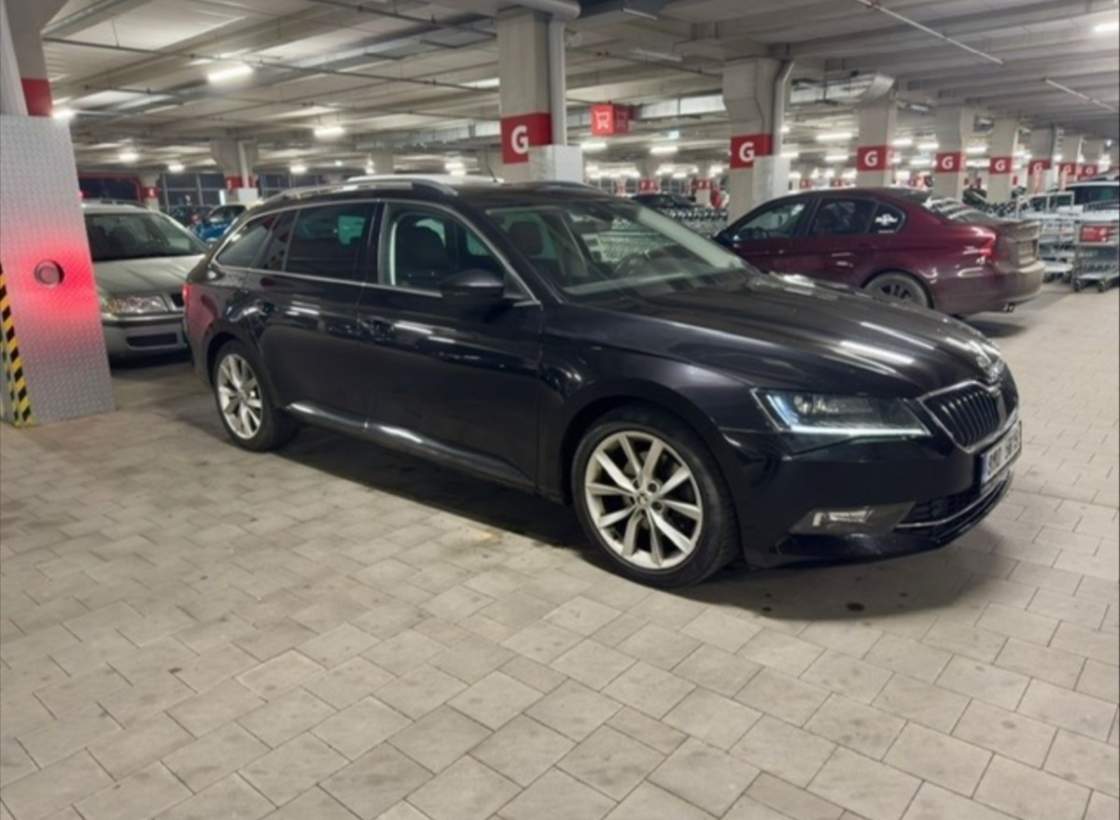 Škoda - Superb