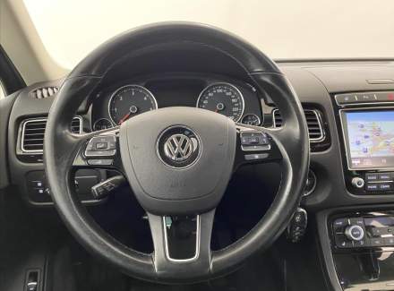 Volkswagen - Touareg