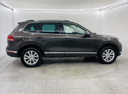 Volkswagen - Touareg
