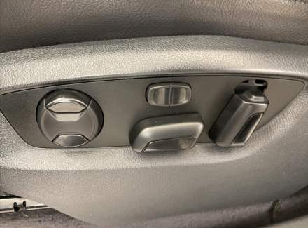 Volkswagen - Touareg