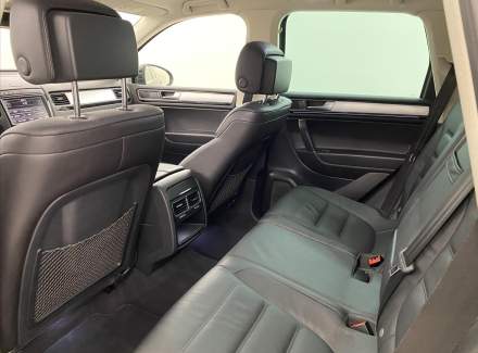 Volkswagen - Touareg