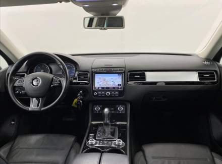 Volkswagen - Touareg