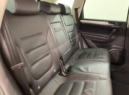 Volkswagen - Touareg