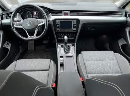 Volkswagen - Passat