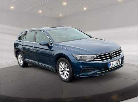 Volkswagen - Passat