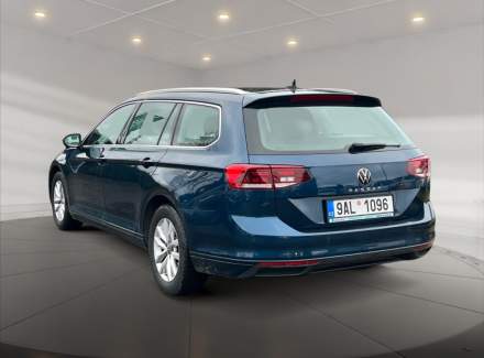 Volkswagen - Passat