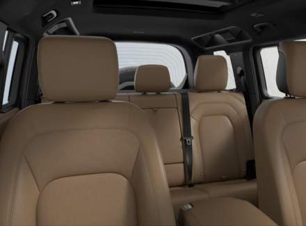 Land Rover - Defender