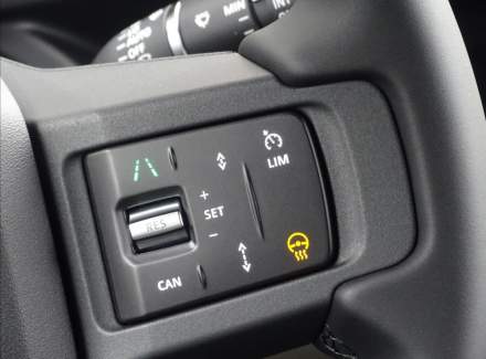 Land Rover - Defender