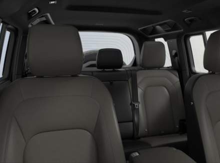 Land Rover - Defender