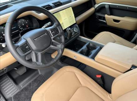Land Rover - Defender