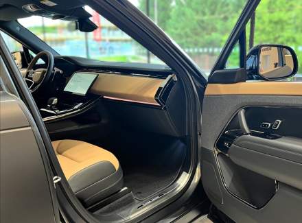 Land Rover - Range Rover Sport