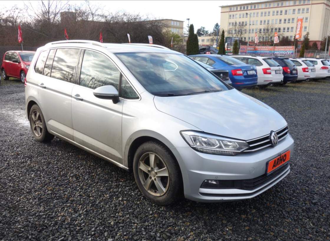 Volkswagen - Touran