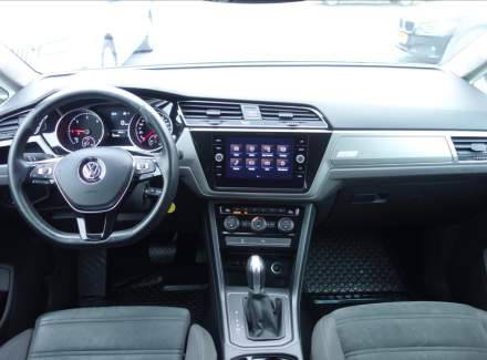 Volkswagen - Touran