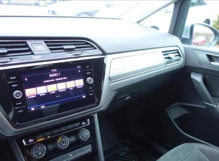 Volkswagen - Touran