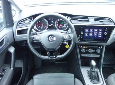 Volkswagen - Touran