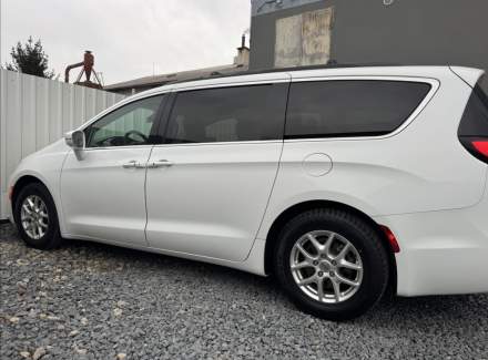 Chrysler - Pacifica