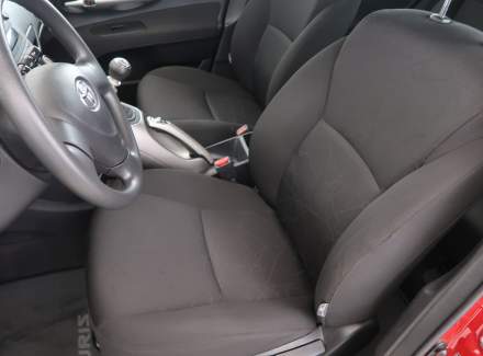 Toyota - Auris