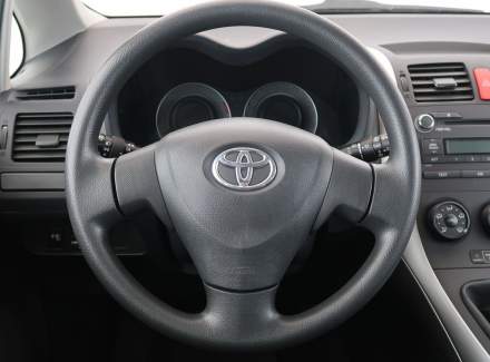 Toyota - Auris