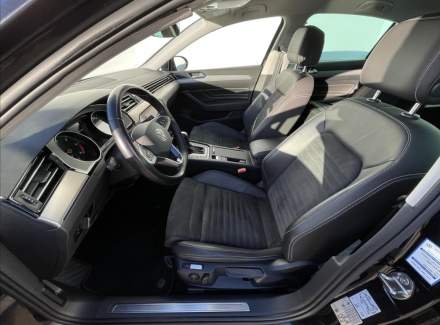 Volkswagen - Passat