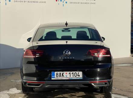 Volkswagen - Passat