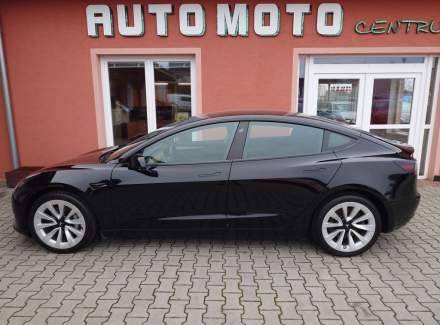 Tesla - Model 3