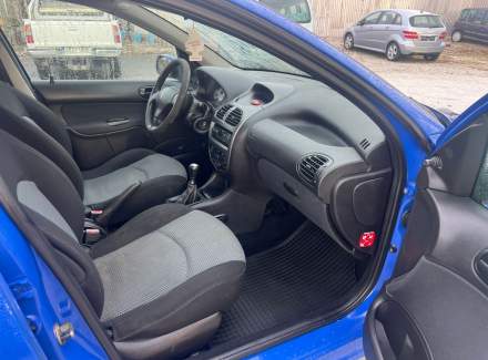 Peugeot - 206