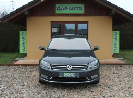 Volkswagen - Passat