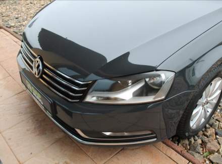 Volkswagen - Passat