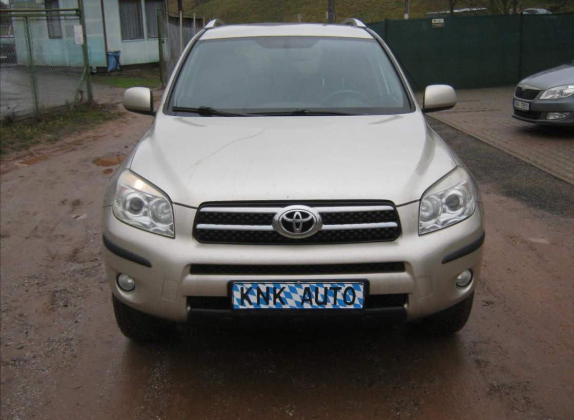 Toyota - RAV 4