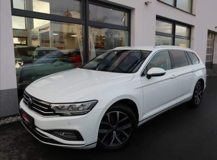 Volkswagen - Passat