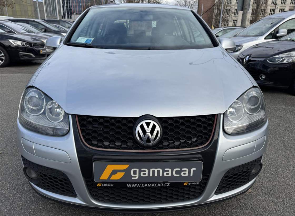 Volkswagen - Golf