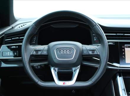 Audi - SQ8