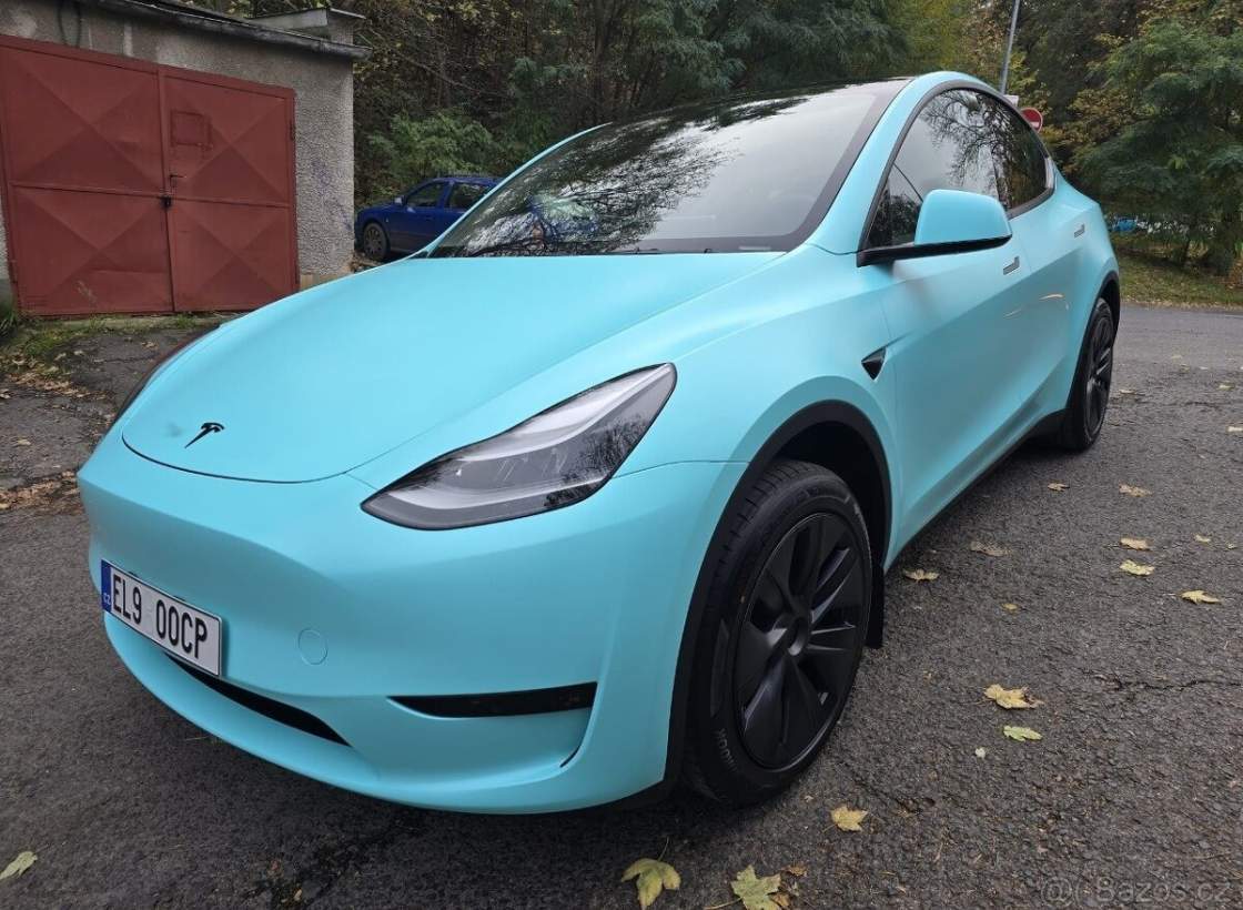 Tesla - Model Y